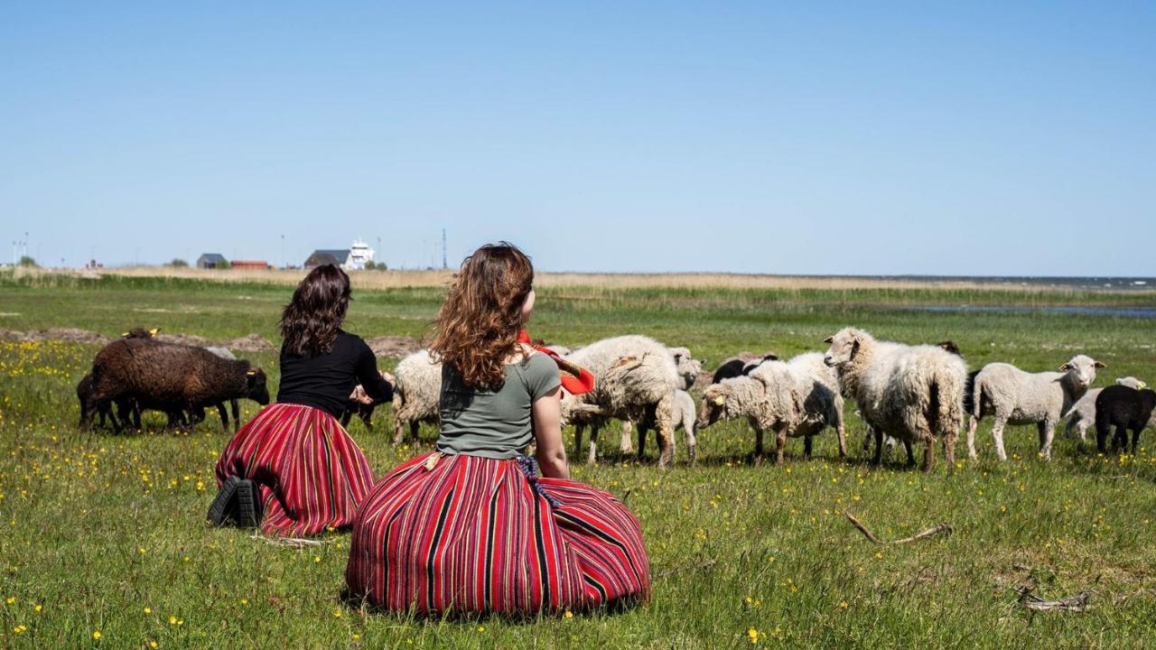 Kihnu Kuelalistemaja *